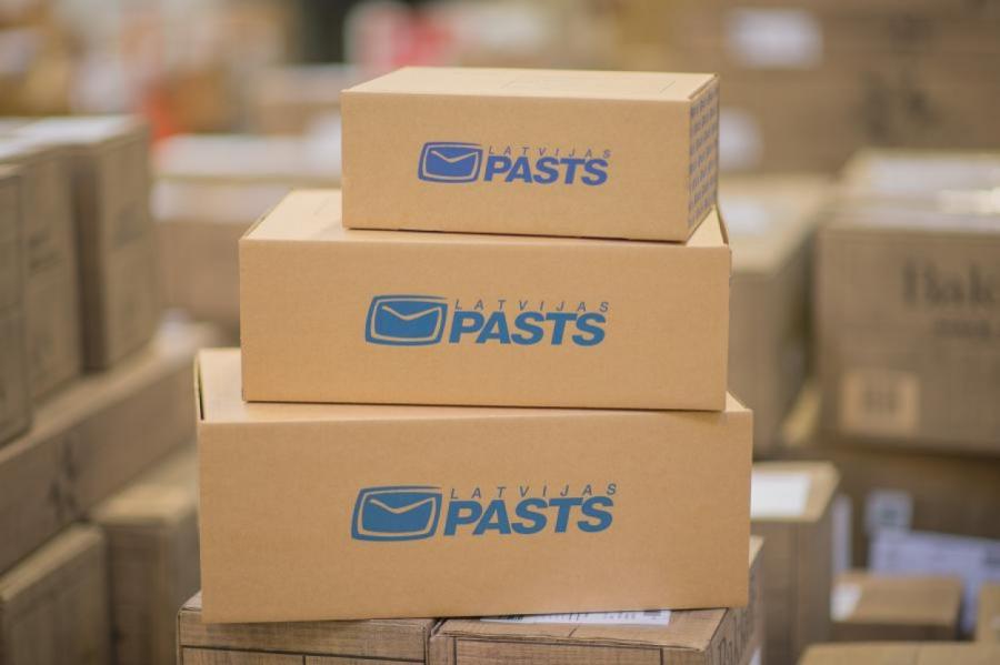 Latvijas pasts будет пересылать посылки из почтовых отделений в пакоматы