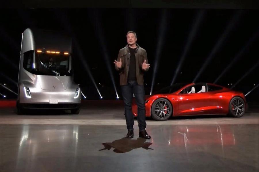 Tesla открыта для лицензирования ПО, поставок трансмиссии и батарей
