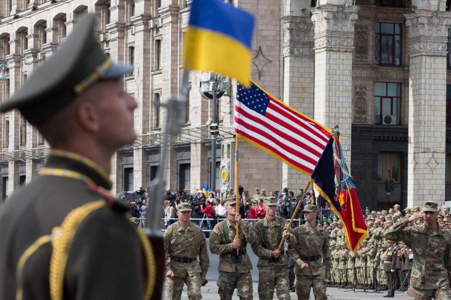 Украина получила от США два миллиарда долларов на военные нужды