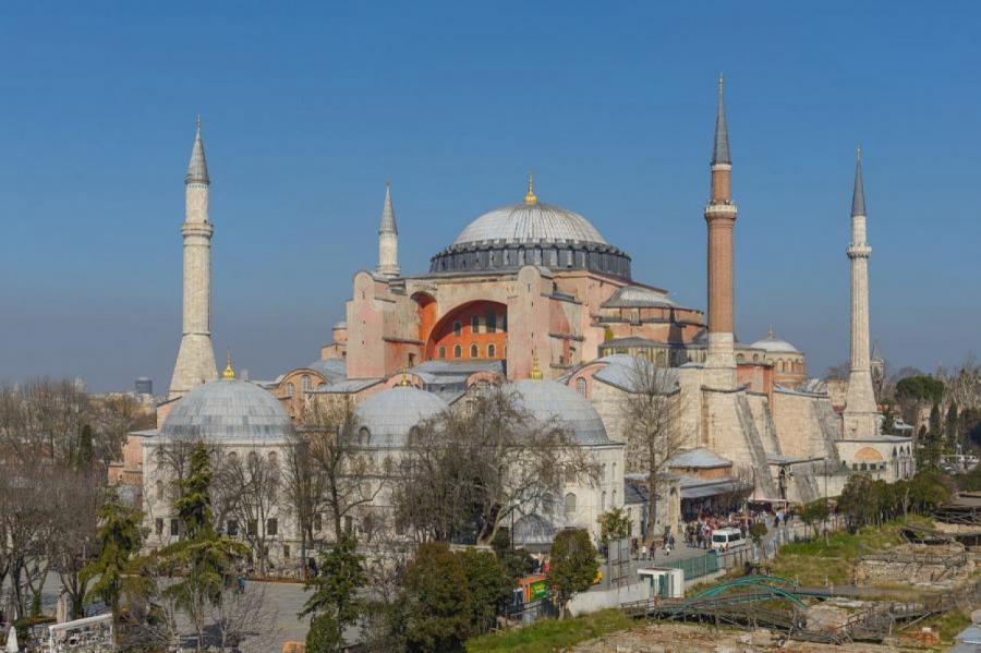 В мечети Айя-София в Стамбуле умер муэдзин
