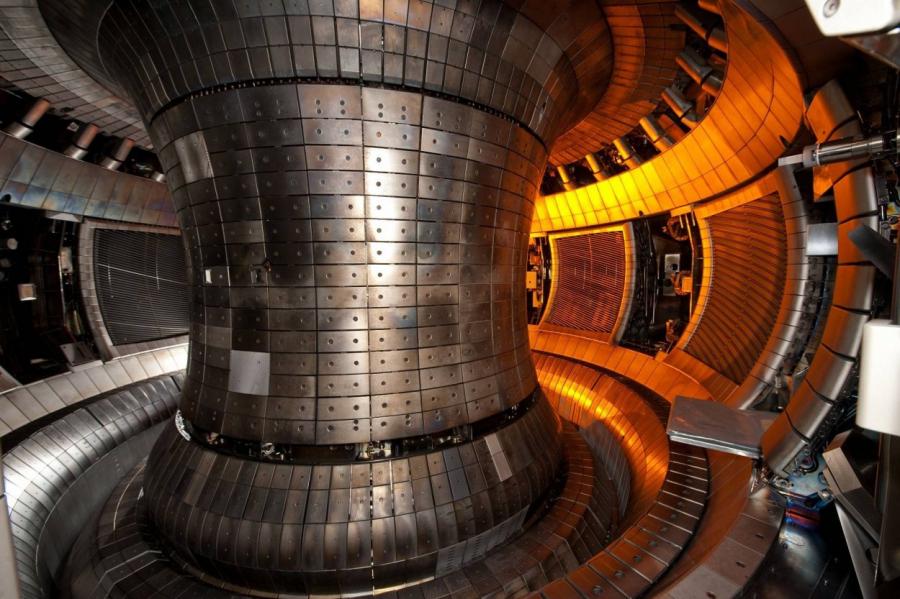 Начались работы по созданию самого мощного в истории термоядерного реактора