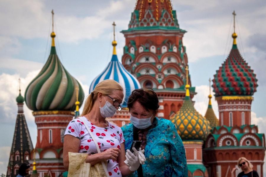 Москву накрывает второй волной: столица РФ в режиме жесткой самоизоляции