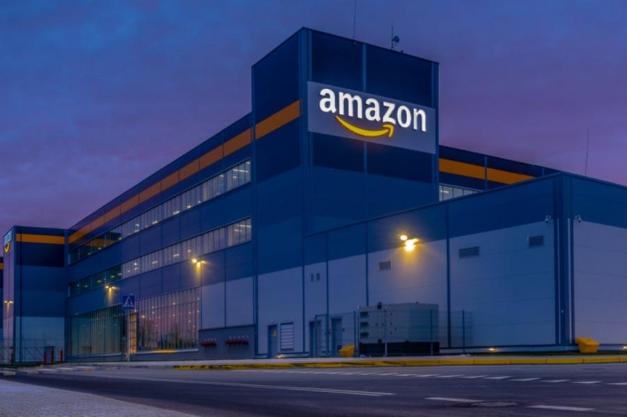 Amazon начнет использовать закрытые в ТЦ магазины в качестве пунктов выдачи
