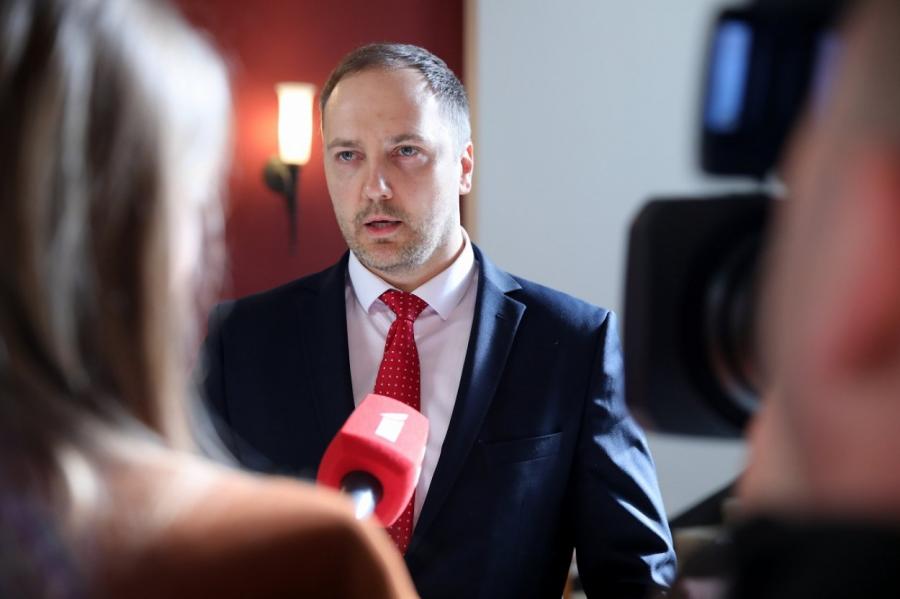 Глава МВД предложил «бежать» белорусским компаниям в Латвию от репрессий