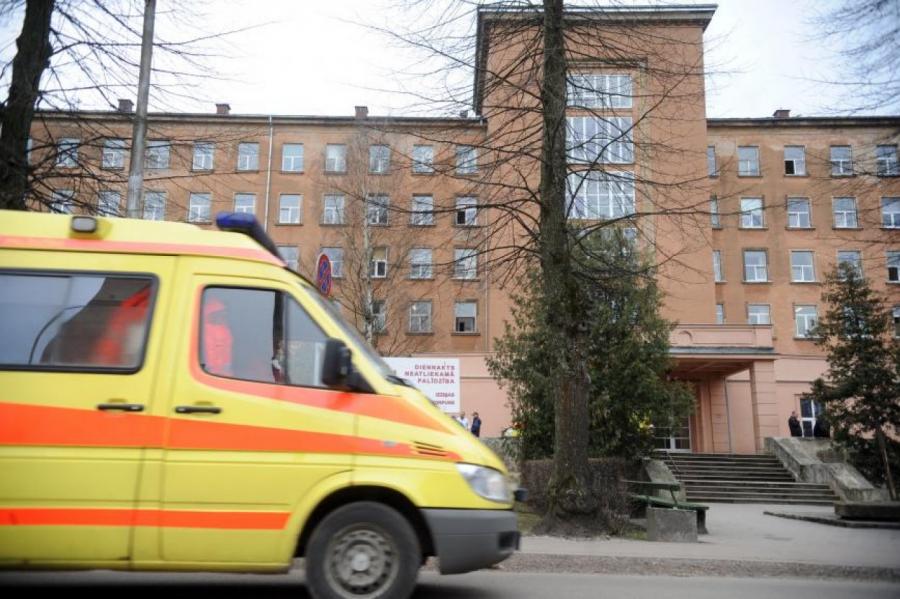 В Латвии острая нехватка врачей, их заманивают квартирами