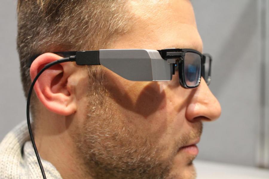 Канадский стартап создал умные очки, которые не дают прокрастинировать