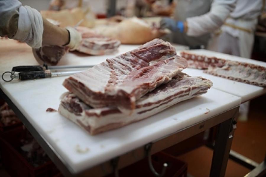 ЧП: Китай запретил импорт мяса из Германии