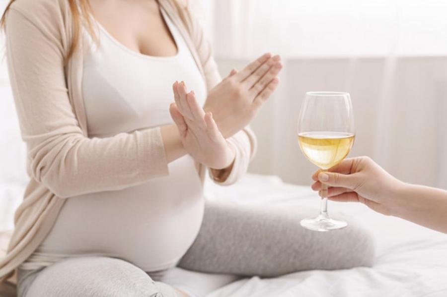 Можно ли пить вино во время беременности?