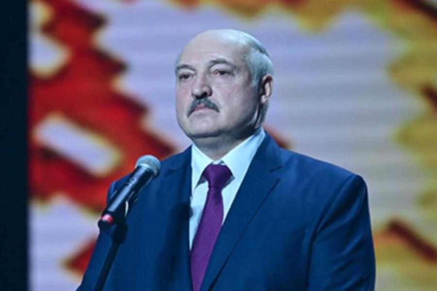 Глава МВД Украины недоволен: Лукашенко совсем свихнулся... Что за чушь!