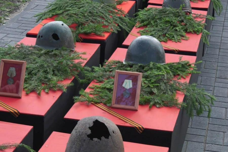 В Эстонии перезахоронили солдат и офицеров Красной армии (ВИДЕО)