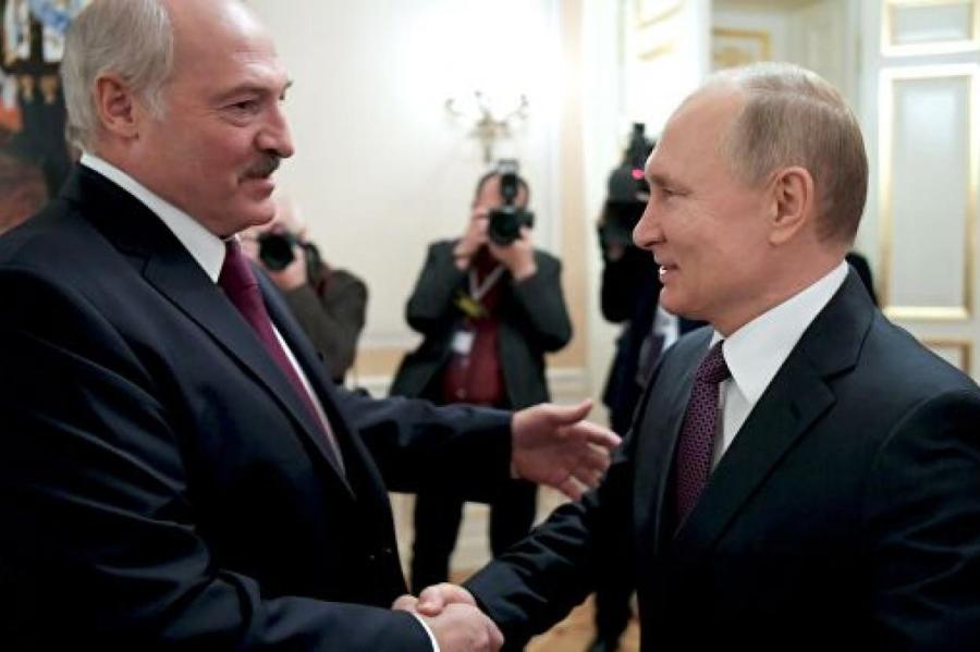 Москва предаст? Исход будет один: Лукашенко предрекли безвыходное положение