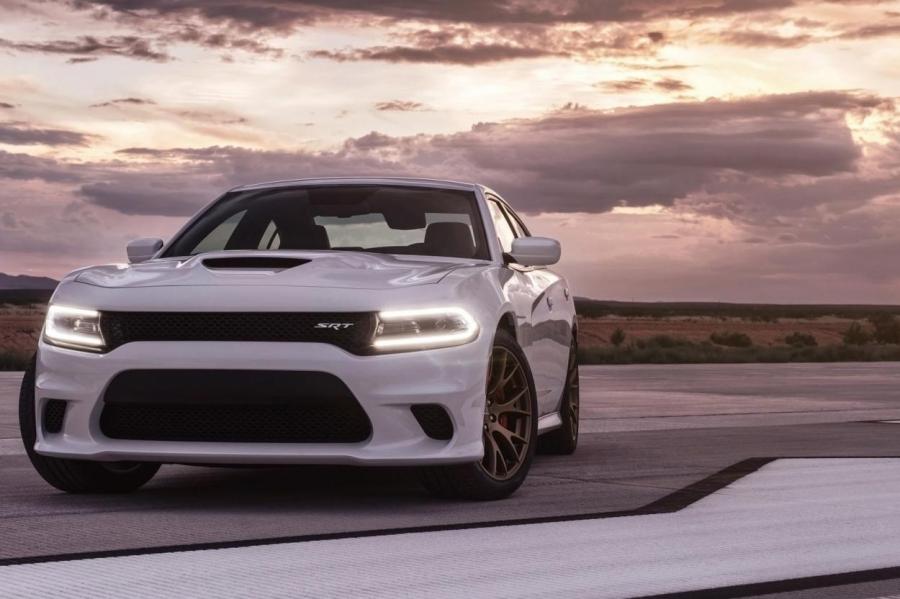 Dodge представил самый мощный седан в мире