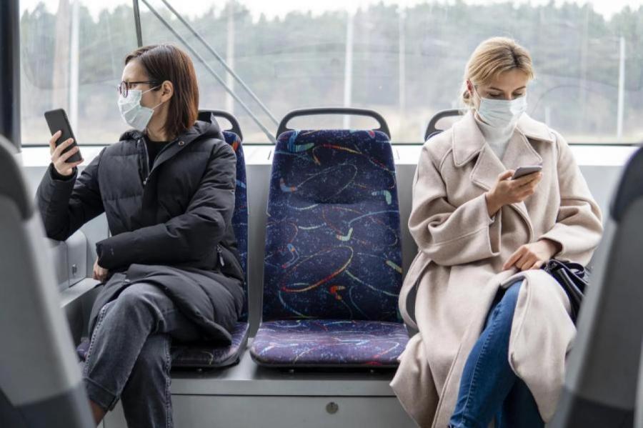 Минсообщения ЛР обещало придумать, как наказывать пассажиров, не носящих маски
