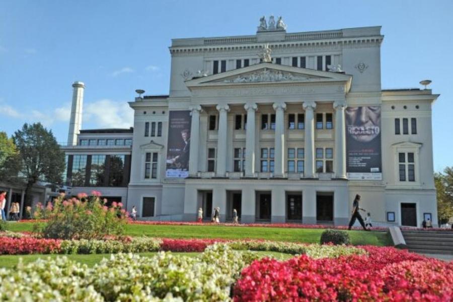 В Латвийской опере обнаружен COVID: массовая отмена спектаклей