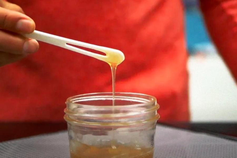 В США выпустили искусственный мед, похожий на настоящий