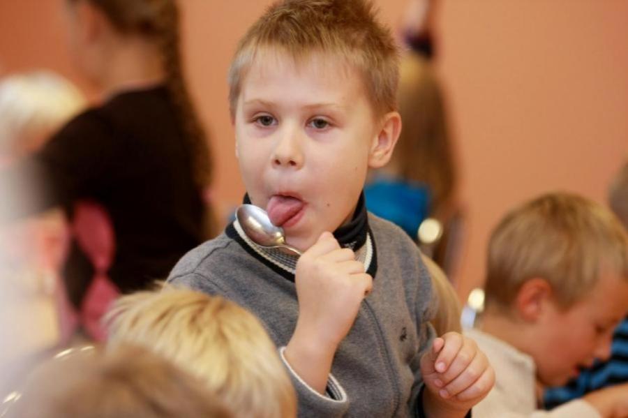 Отличия школьных обедов в Риге и Таллине поражают (+ФОТО)