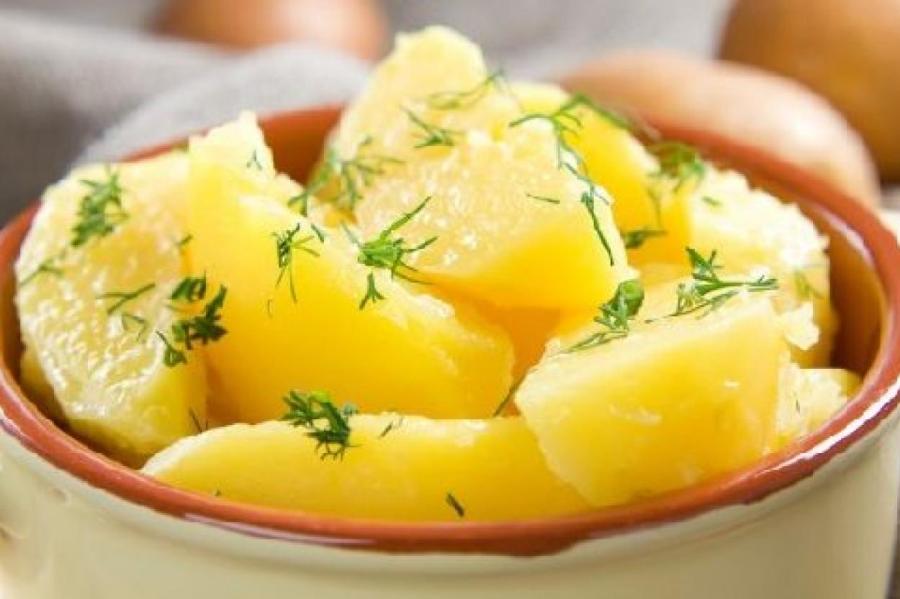 Самая распространенная ошибка при варке картофеля