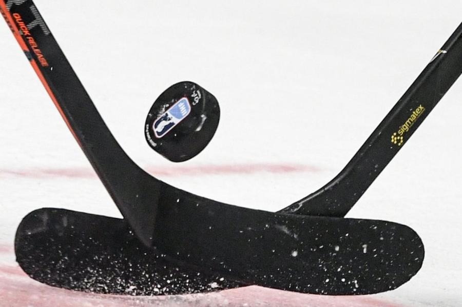ЧМ по хоккею предложили перенести из Латвии и Беларуси в Канаду
