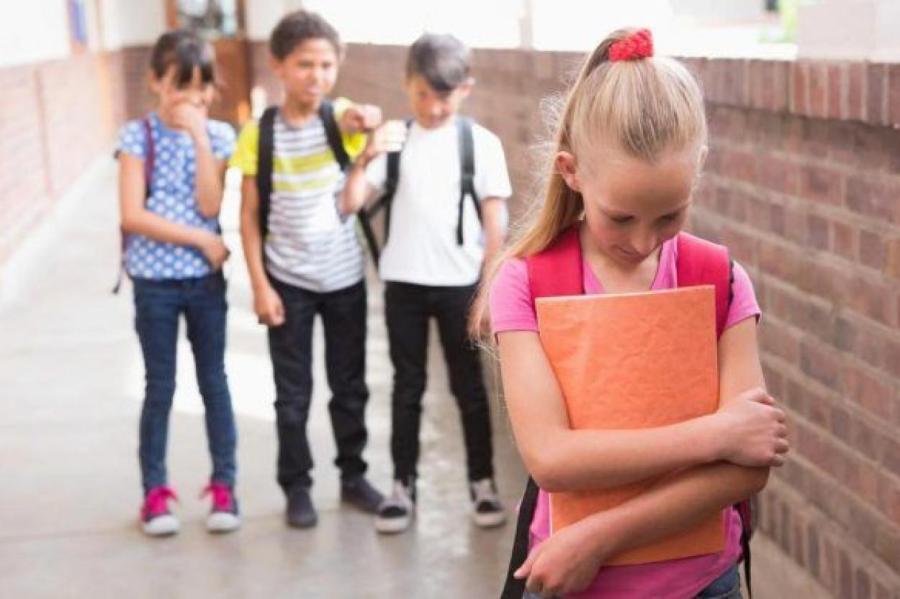 Ребенка обижают в школе – причины и что делать в таких случаях?
