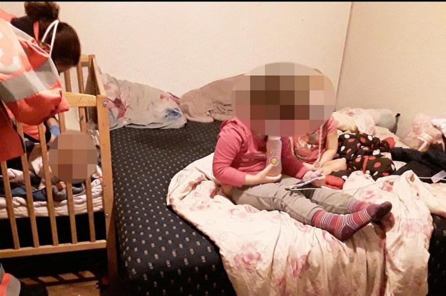 «Нет ни памперсов, ни еды»: отец малышей вызвал полицию, чтобы от них отказаться