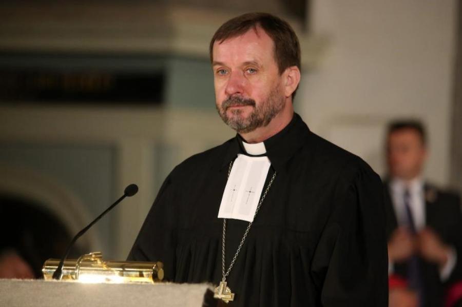 В праздничной речи архиепископ Ванагс призвал мужчин брать в жены своих женщин