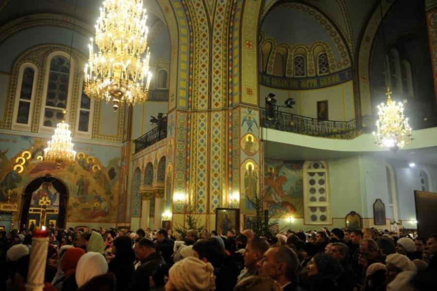 Это ли не чудо? Служители культа отговаривают православных от посещения церквей
