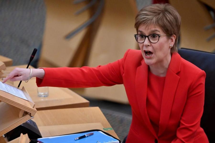 Лидер Шотландии пообещала вернуть страну в ЕС