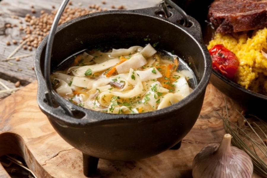 Греемся едой: 12 рецептов зимних супов