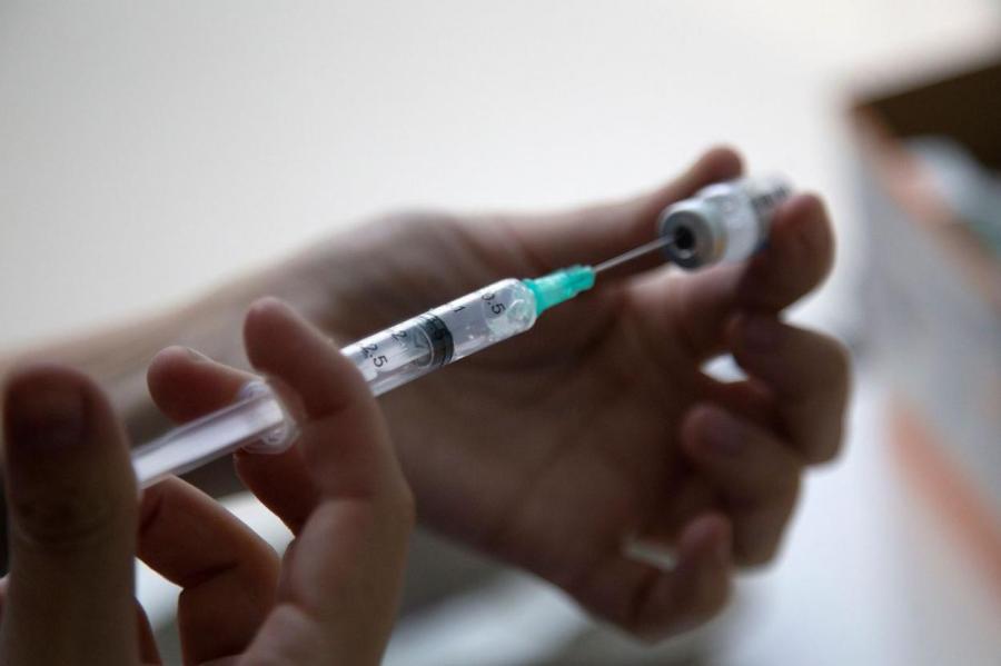 Документы о вакцине Pfizer: хакеры исказили данные, прежде чем слить их в сеть