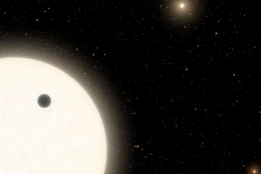 Впервые обнаружена планета с тремя солнцами