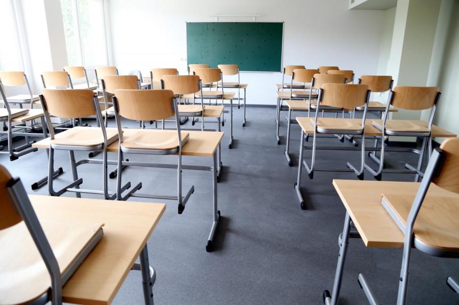 Шуплинска: ученики младших классов тоже будут учиться удаленно