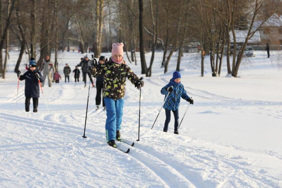 Лыжи-2021: число желающих встать на лыжню превышает возможности Латвии