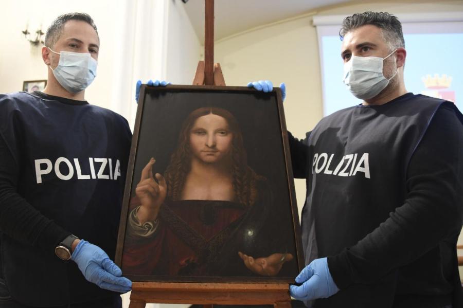 Полиция вернула в музей украденную копию самой дорогой в мире картины