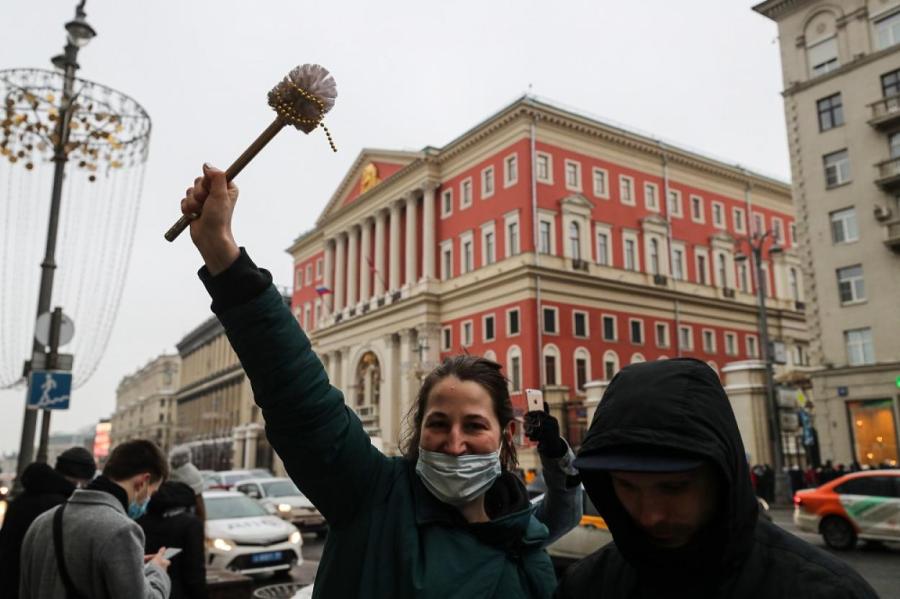 Сдулись? Почему российская оппозиция перенесла протесты на весну