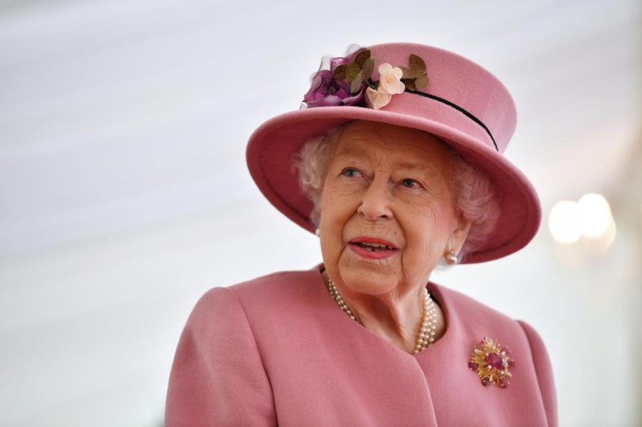 Елизавета II отреагировала на известие о новой беременности Меган Маркл