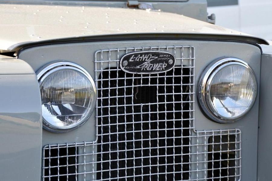 Jaguar Land Rover собрался стать конкурентом Tesla
