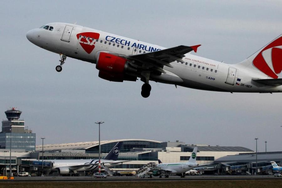 «Чешские авиалинии» намерены уволить всех своих сотрудников