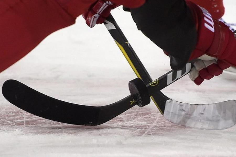 Хоккей: в чемпионате Латвии — своя сжатая пружина