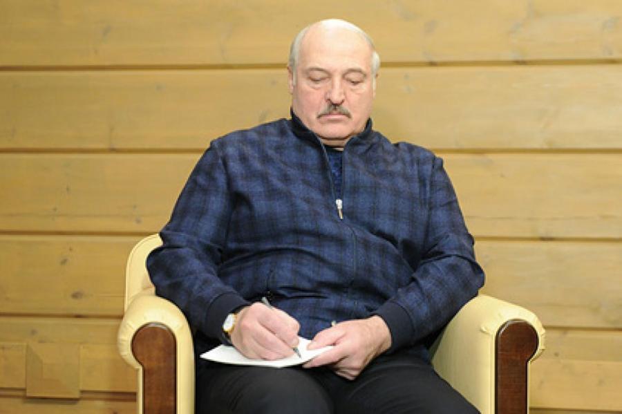 Лукашенко назвал белорусских спортсменов виновными в лишении страны ЧМ по хоккею