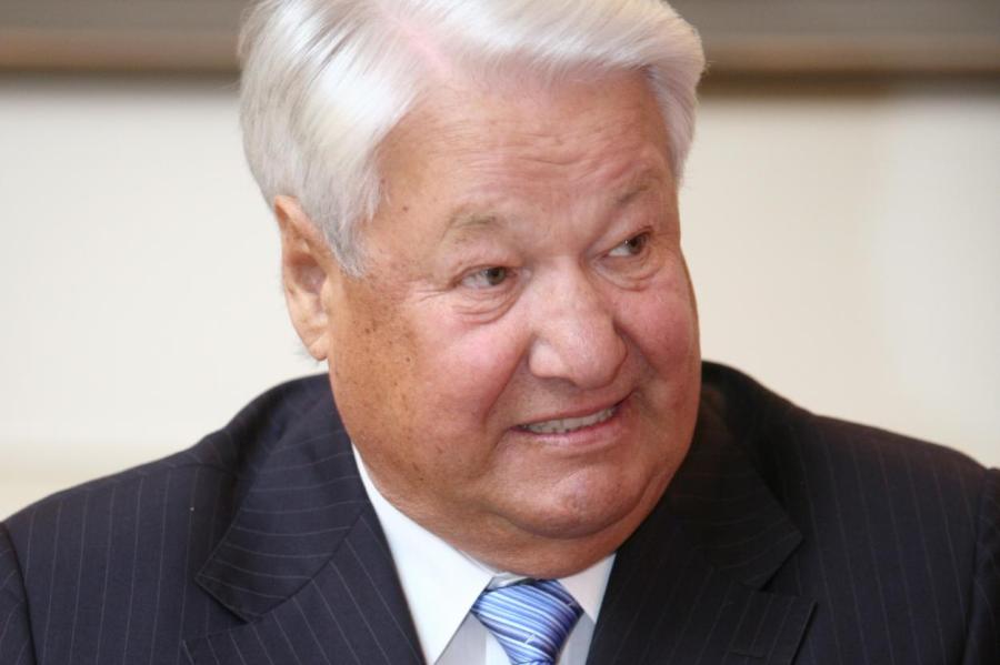 «Мужественный поступок»: как ушёл в отставку первый президент Российской Федерации Борис Ельцин