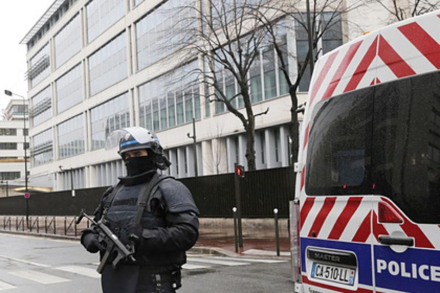 Во Франции задержали готовивших теракты подростков