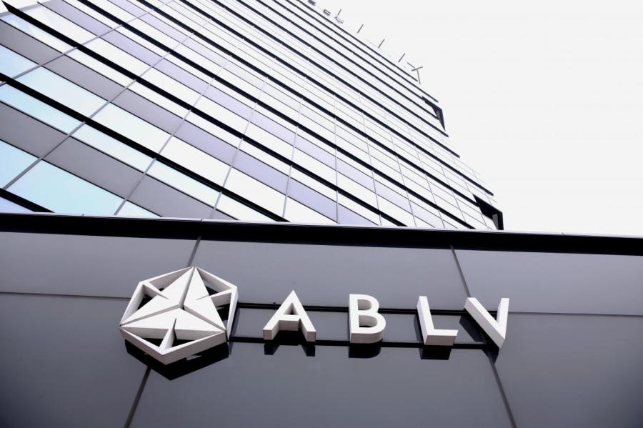 Пришли за деньгами ABLV Bank: экс–банкиров прессуют не по-детски