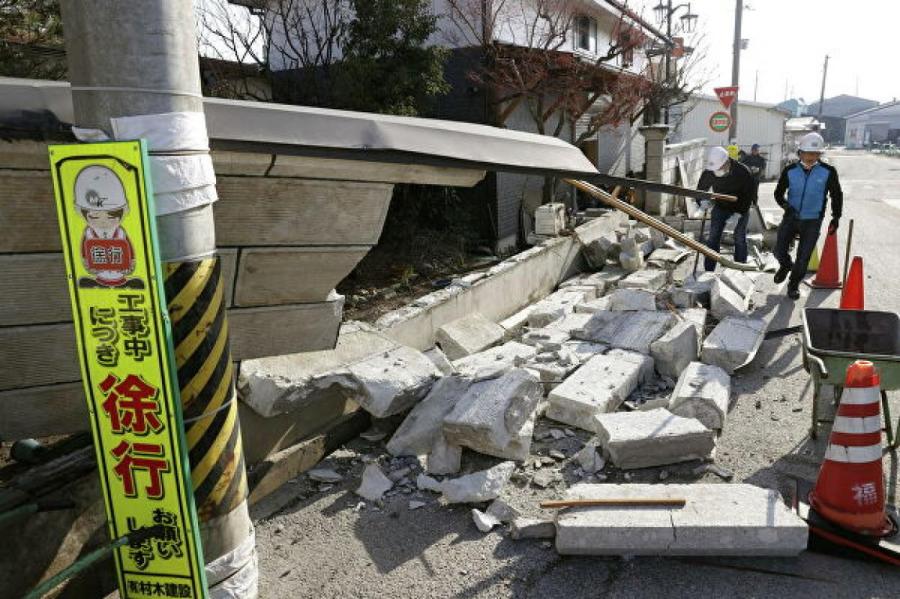 В Японии объявили угрозу цунами из-за землетрясения магнитудой 7,2