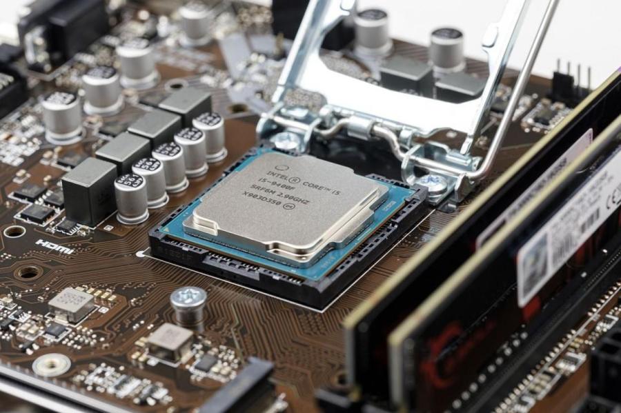 В процессорах Intel нашли критические уязвимости