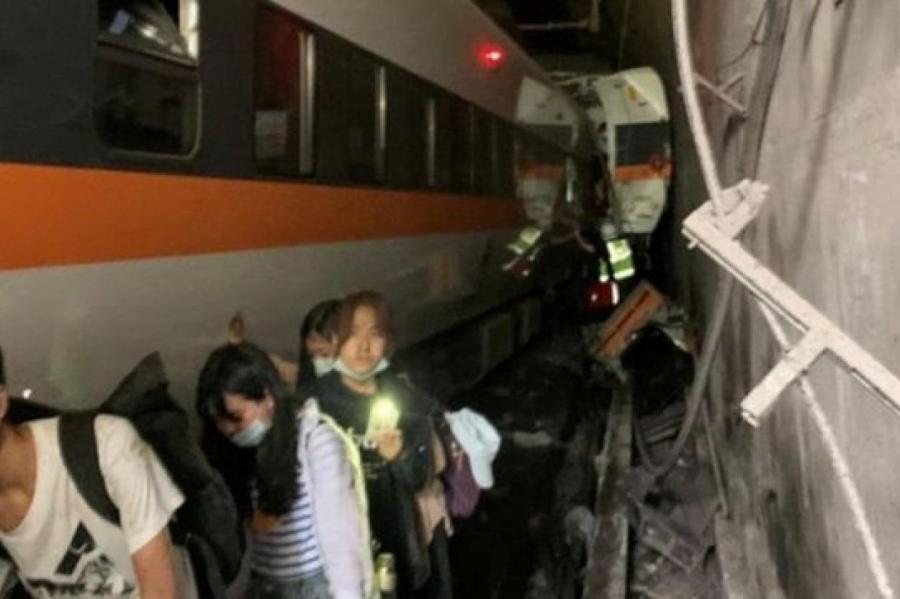 Ринкевич выразил соболезнования Тайваню в связи с чудовищным крушением поезда