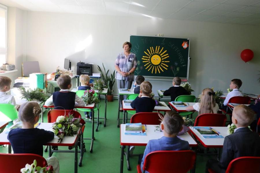 В Валмиере с 7 апреля возобновят очную учебу 1-6-е и 12-е классы