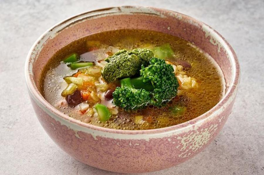 Самые полезные и вредные супы (плюс пара нестандартных рецептов)