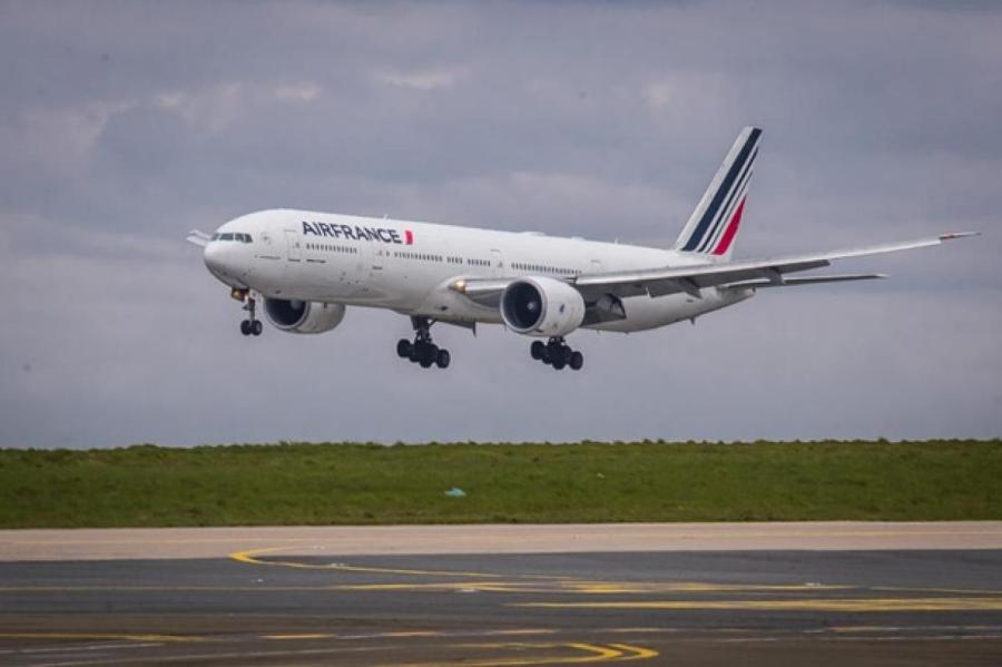Во Франции запретят короткие внутренние авиарейсы