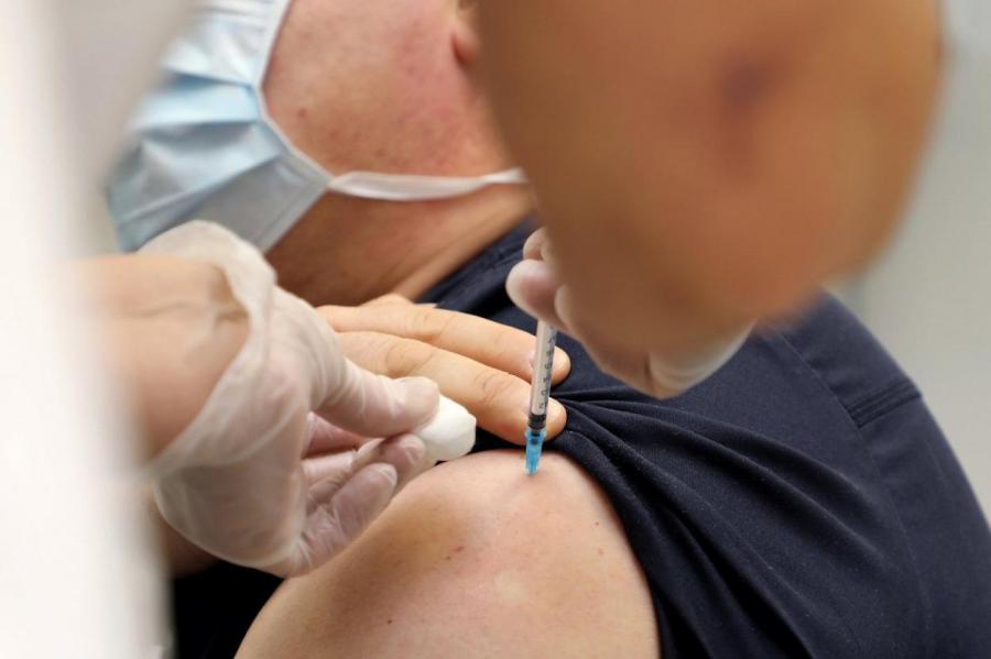 Латвия получила вакцины Johnson&Johnson, но пока они лежат без дела