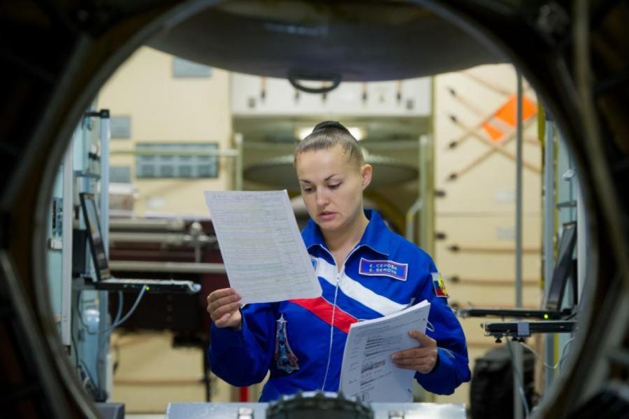 Российским космонавтам подняли зарплату до 5,4 тыс евро в месяц